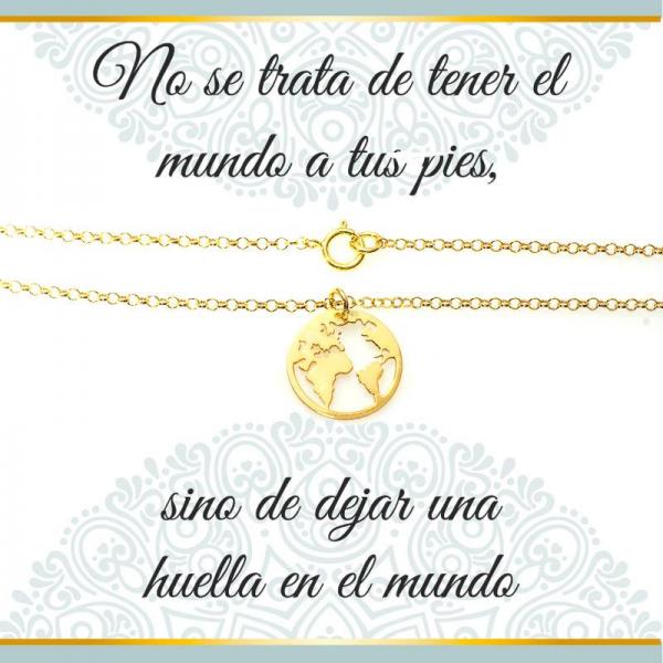 Collar mundo mini plata de ley.